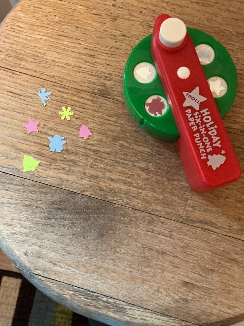 Troll Holiday Christmas paper punch 6 in 1